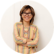 佐久間裕美子 氏